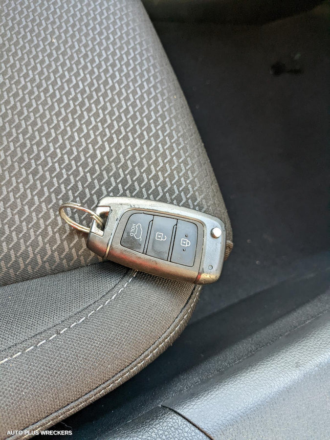 2022 Hyundai I30 Parcel Shelf