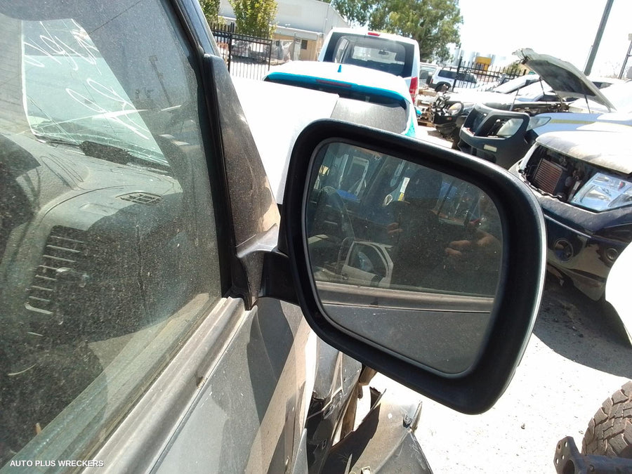 2014 Mitsubishi Pajero Wheel Mag