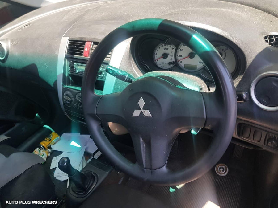 2008 MITSUBISHI COLT DOOR HANDLE