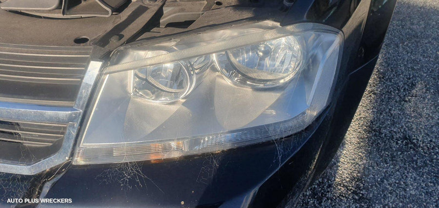 2007 Dodge Avenger Left Taillight