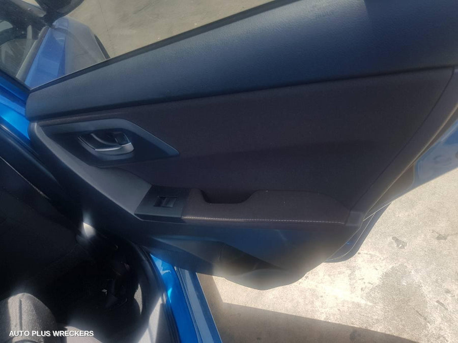 2016 Toyota Corolla Door Boot Gate Lock