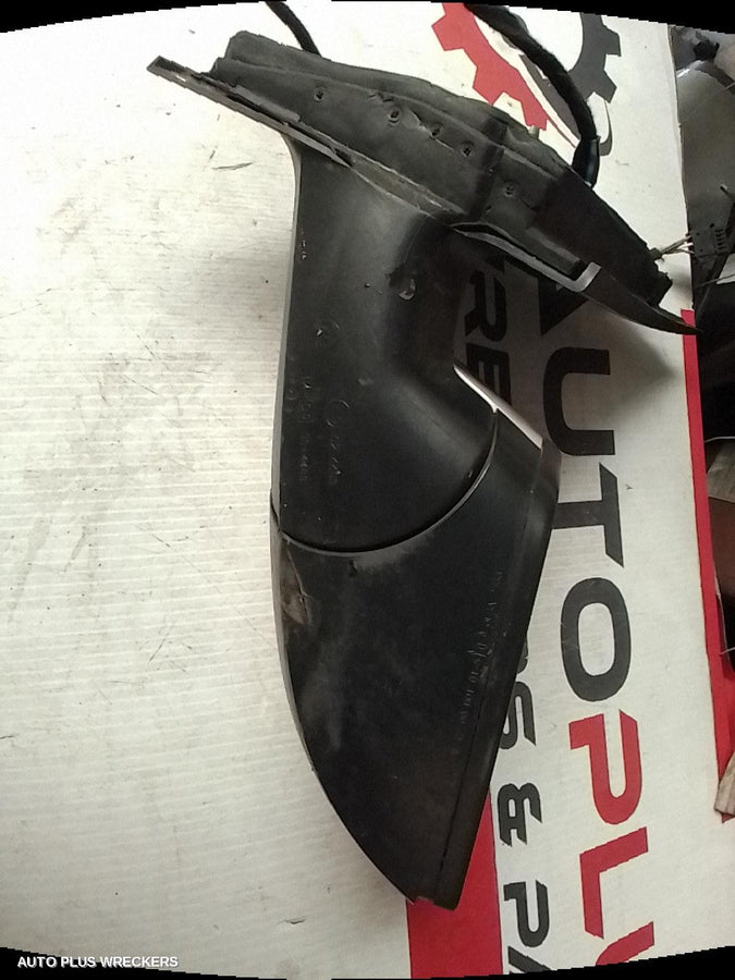 2010-2014 Volkswagen Polo Right Door Mirror