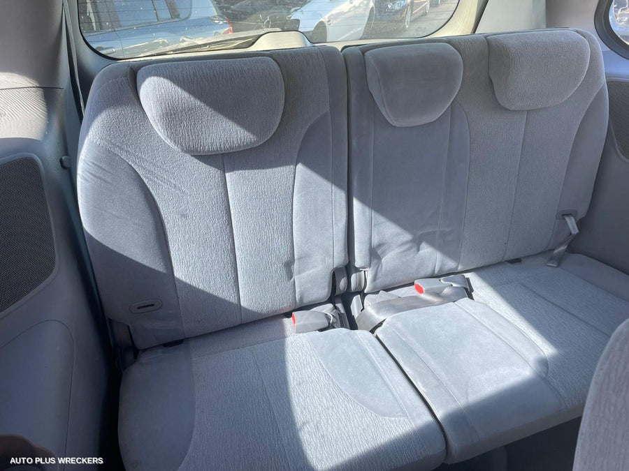 2010 Kia Carnival/grand Carnival Right Front Door Window