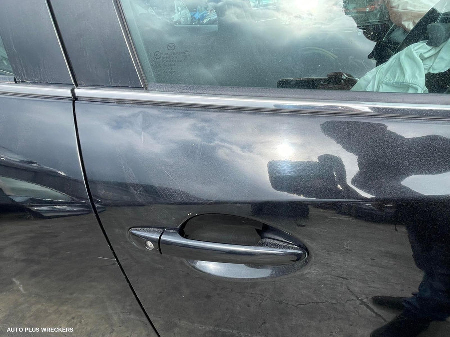 2014 Mazda 3 Left Front Door