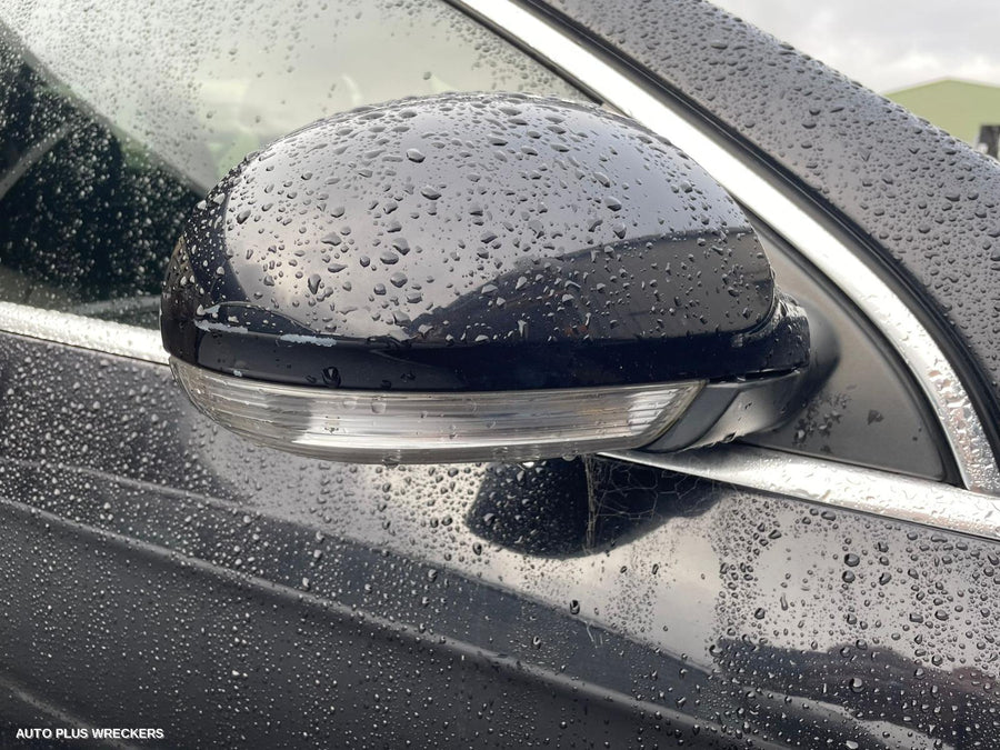 2006 Volkswagen Passat Right Taillight