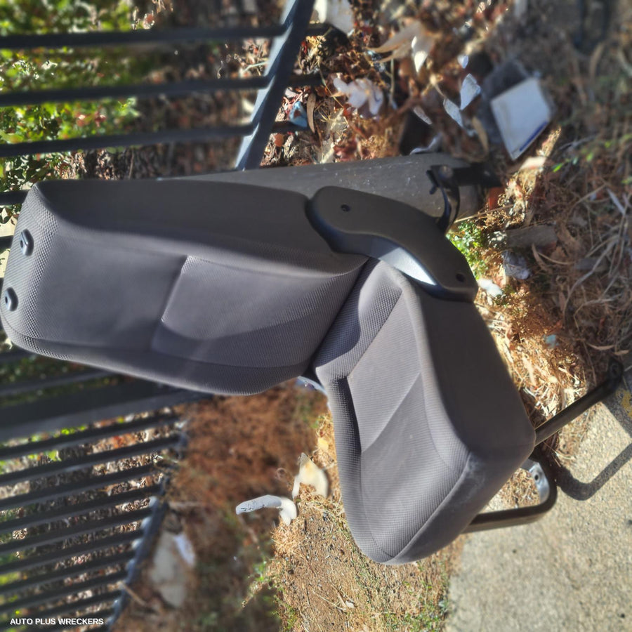 2005-2019 Toyota Hiace 2nd Seat  Rear Seat