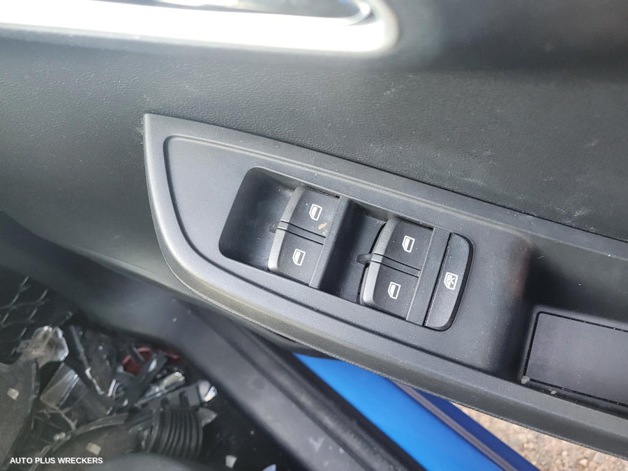 2020 Mg Mg3 Left Taillight