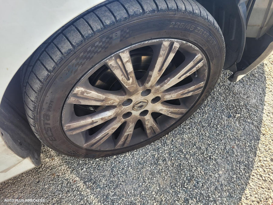 2011 Renault Latitude Left Rear Door Sliding