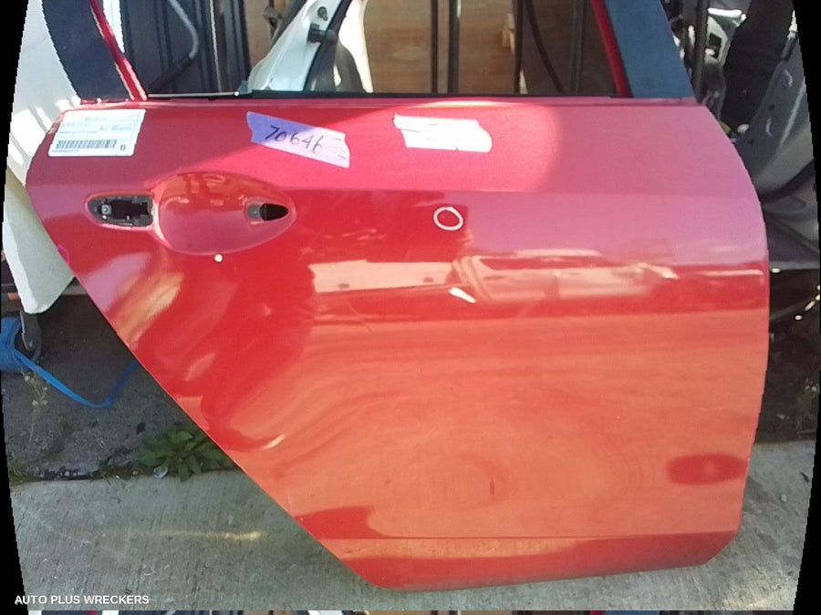 2010 Mazda 3 Right Rear Door Sliding