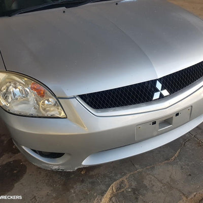 2006 Mitsubishi 380 A C Condenser