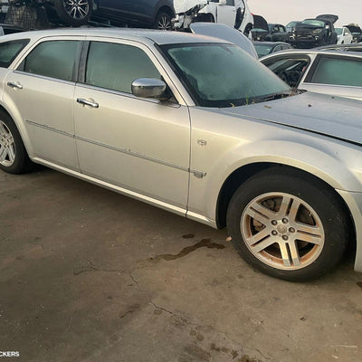 2005-2011 Chrysler 300c Towbar