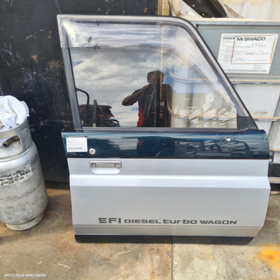 2012-2015 Toyota Landcruiser Right Front Door