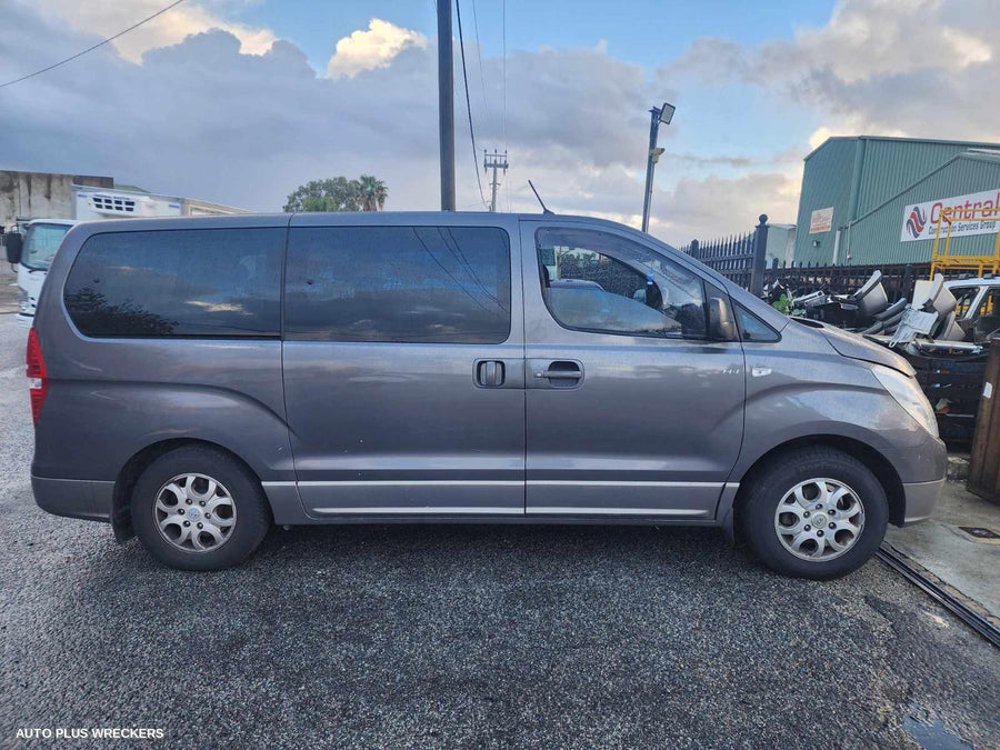 2012 Hyundai Iload/imax Left Rear Door Window