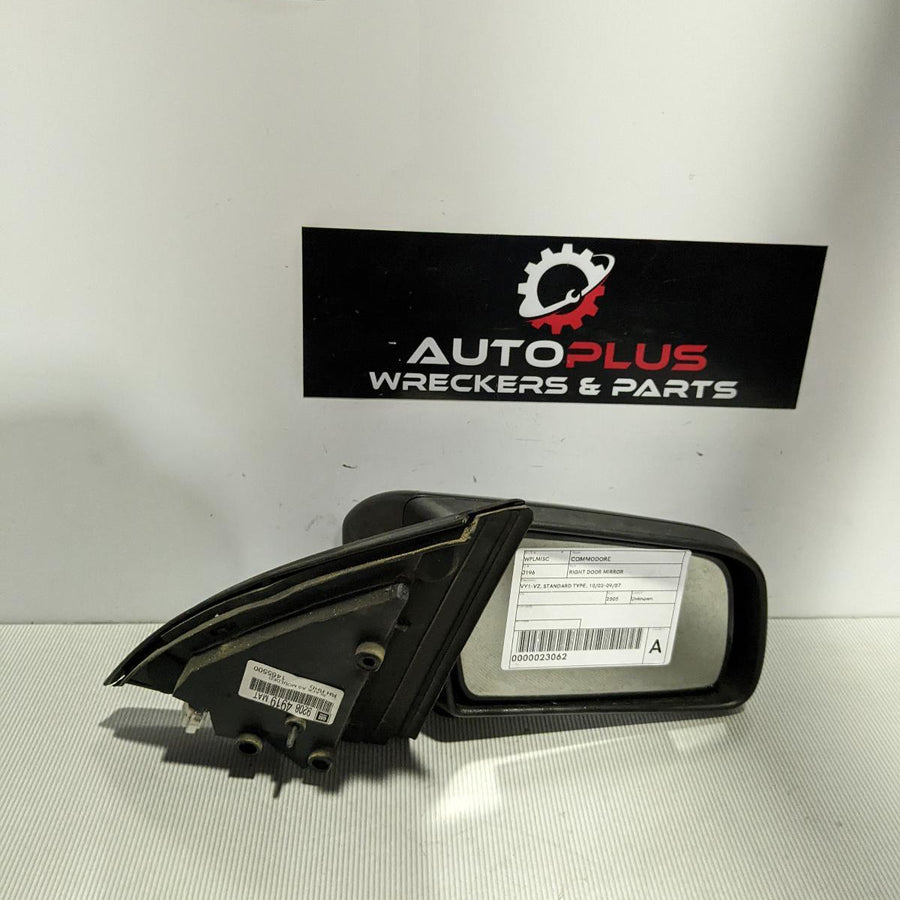 2005 Holden Commodore Right Door Mirror