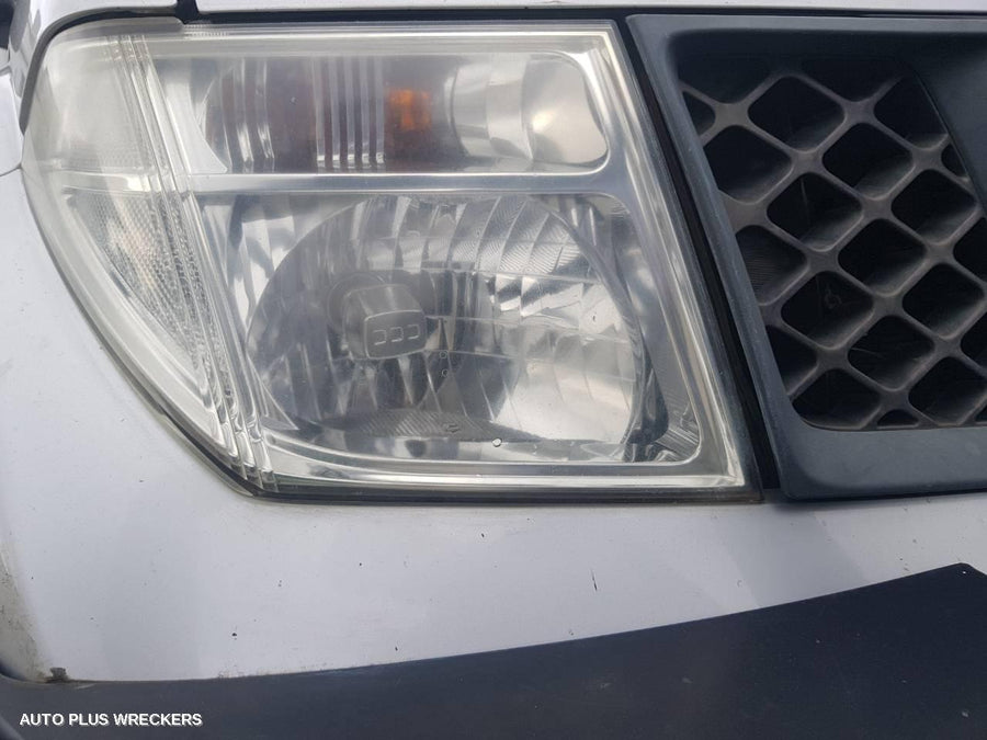 2005 Nissan Navara Seatbelt Stalk