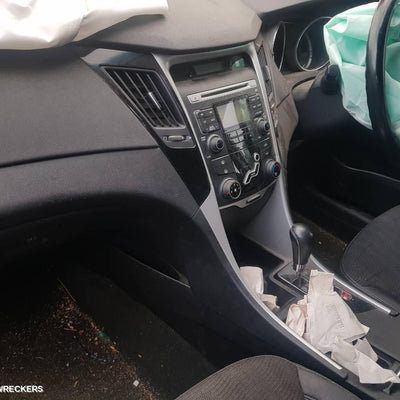 2012 Hyundai I45 Right Rear Door Window