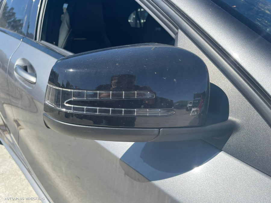 2015 Mercedes A Class Left Front Window Reg Motor