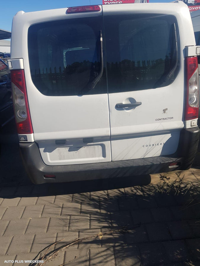 2009 Fiat Scudo Left Front Door