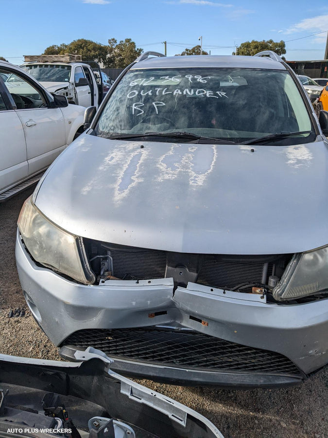 2008 Mitsubishi Outlander Sunvisor