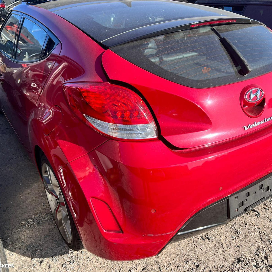 2013 Hyundai Veloster Left Driveshaft