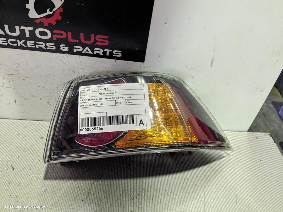 2007-2017 Mitsubishi Lancer Right Taillight