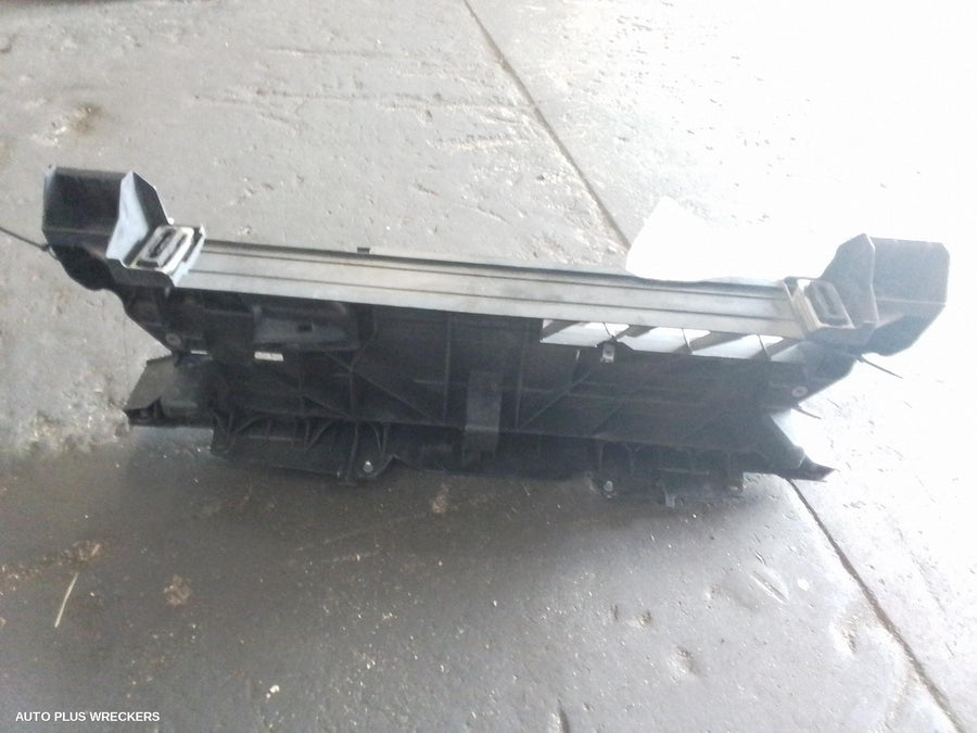 2019 Peugeot Expert Radiator Support