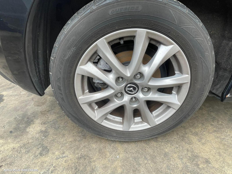 2014 Mazda 3 Door Trim