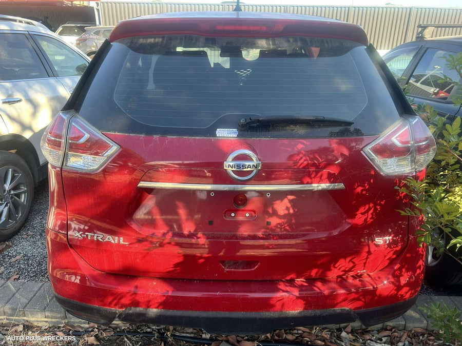 2016 Nissan Xtrail Left Door Mirror