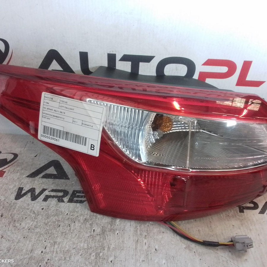 2011-2015 Ford Focus Left Taillight