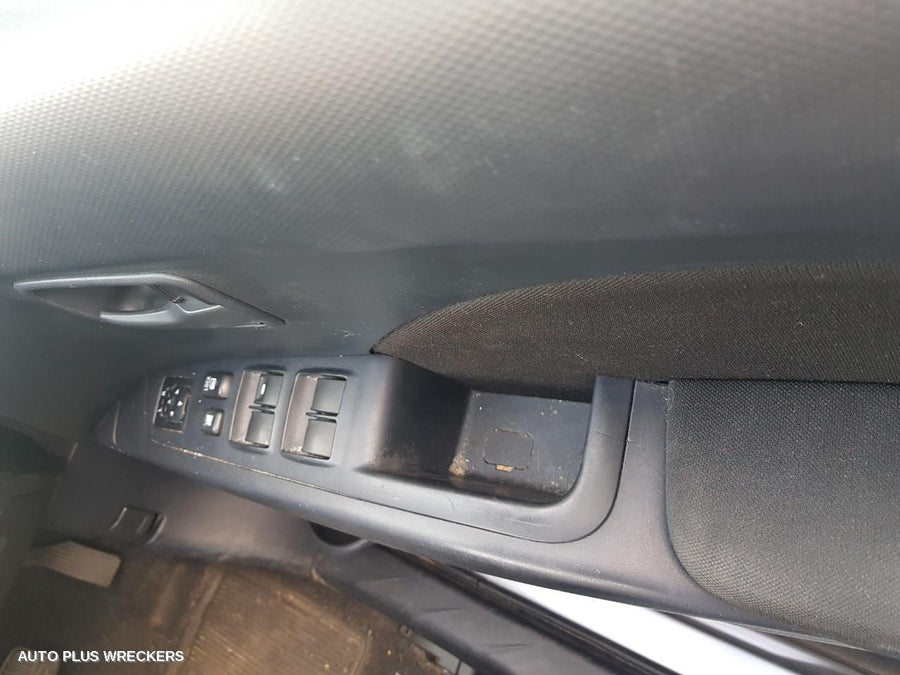 2010 Mitsubishi Outlander Overflow Bottle