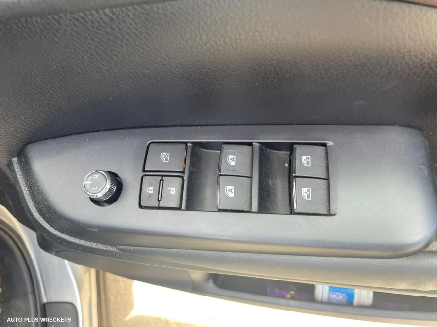 2015 Toyota Kluger Fan