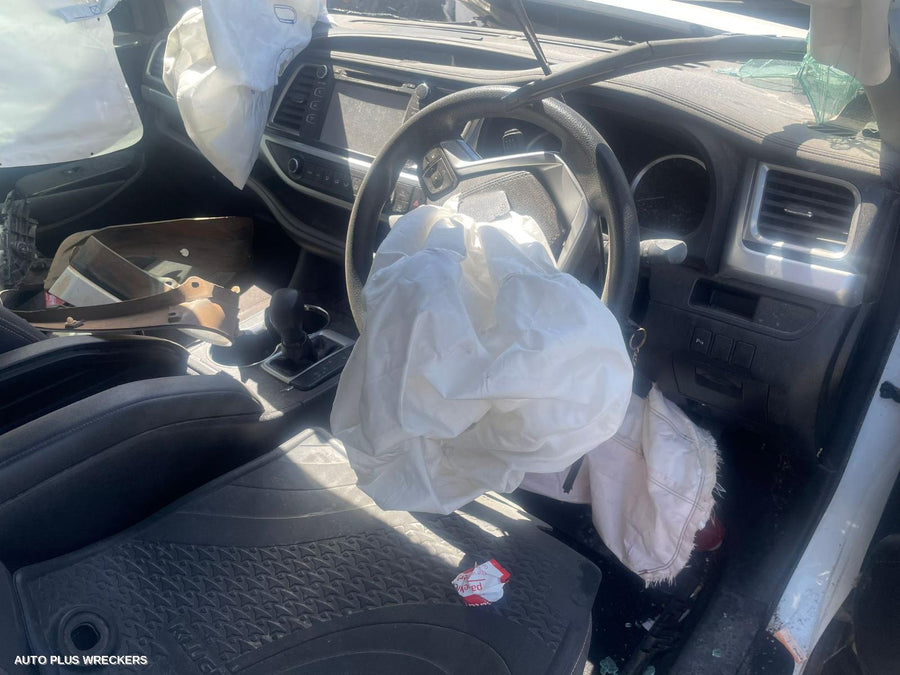 2017 Toyota Kluger Headrest