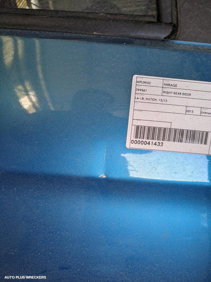 2013 Mitsubishi Mirage Right Rear Door Sliding