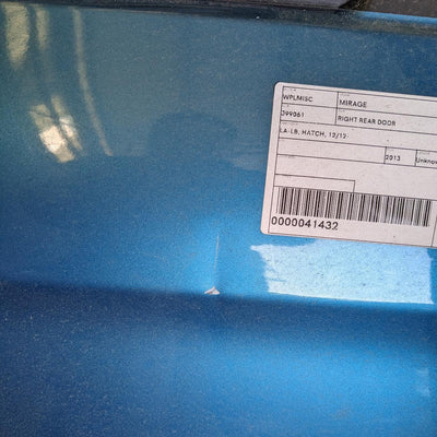 2013 Mitsubishi Mirage Right Rear Door Sliding