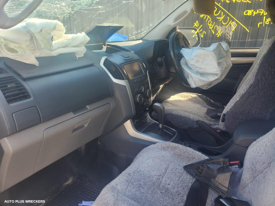 2015 Holden Colorado Right Door Mirror