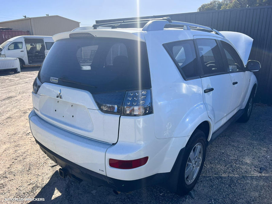2008 Mitsubishi Outlander Right Door Mirror