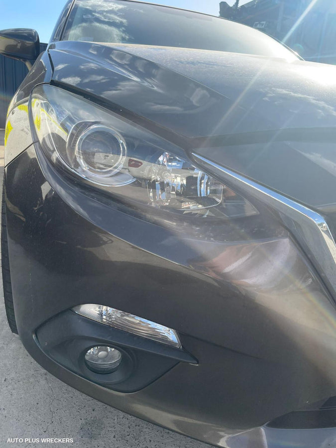 2013-2019 Mazda 3 Right Rear Door Window