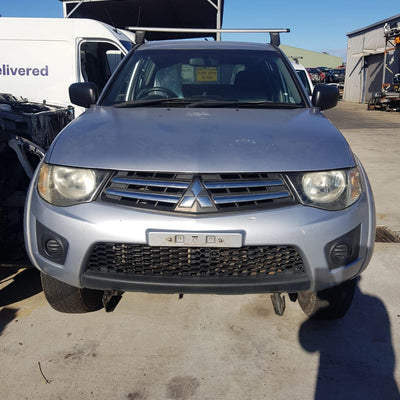 2006-2015 Mitsubishi Triton Right Rear Wnd Reg Motor