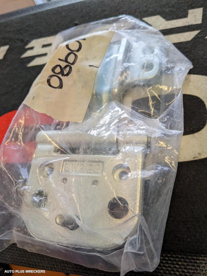 2015 Suzuki Jimny Bootlid Tgate Hinge