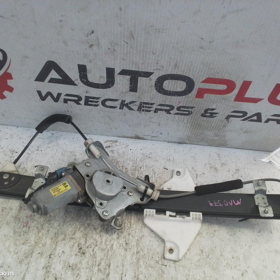 2006-2011 Holden Captiva Left Front Window Reg Motor