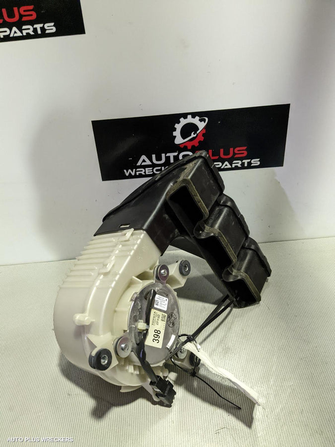 2013 Toyota Camry Fan