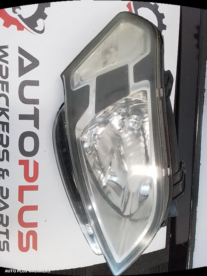 2010 Kia Soul Right Headlamp