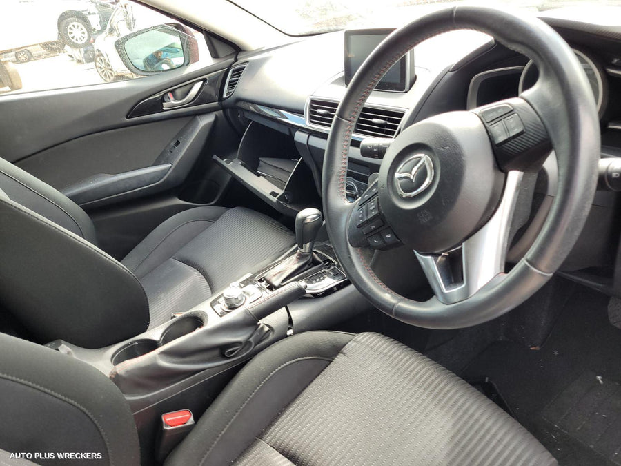 2016 Mazda 3 Left Front Door Window