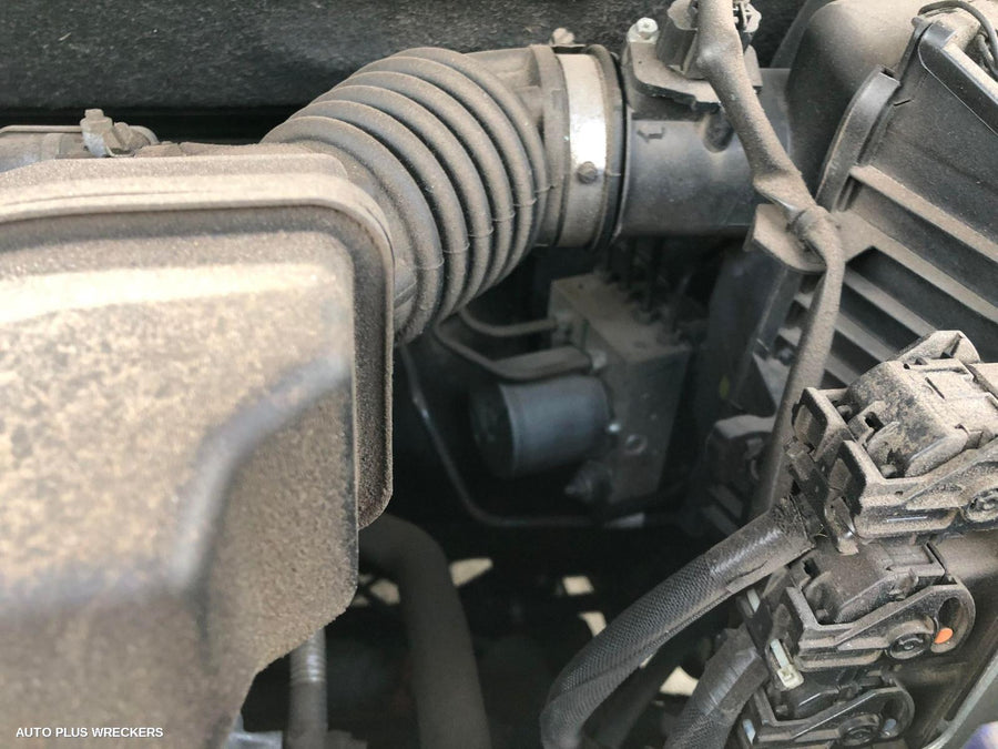 2011 NISSAN DUALIS RIGHT REAR DOOR SLIDING