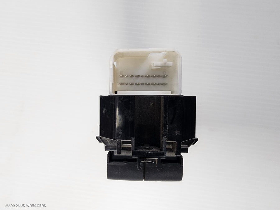 2018 Toyota Hilux Pwr Dr Wind Switch