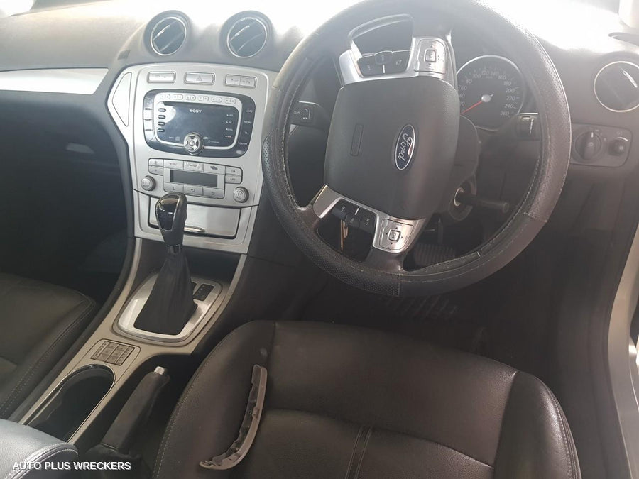 2008 FORD MONDEO REAR GARNISH